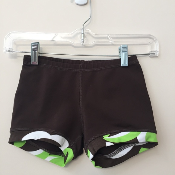 3pc Triple Flip Tank Top, Shorts & Capri Pants - Picture 2 of 3